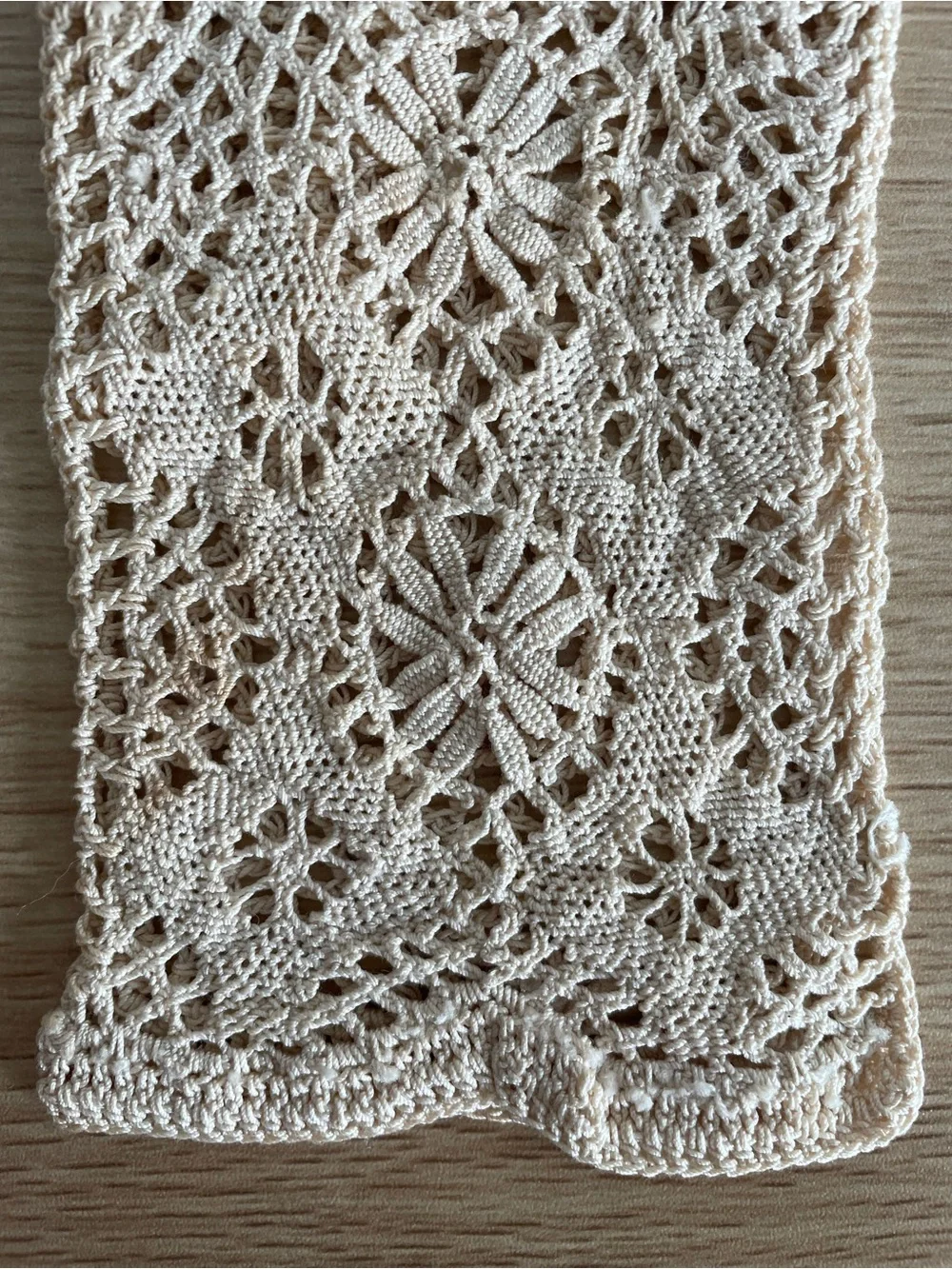 Antique handmade crocheted cotton lace gloves 40s 50s bridal wedding vintage